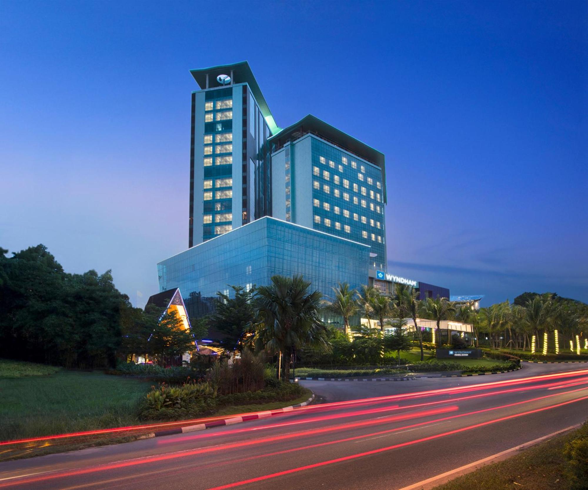 מלון Wyndham Panbil Batam מראה חיצוני תמונה